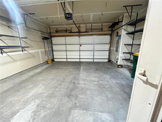 Building Photo - 6876 Crosby Ct