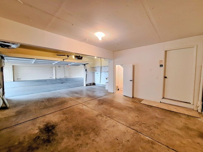 Building Photo - 14575 S Bascom Ave