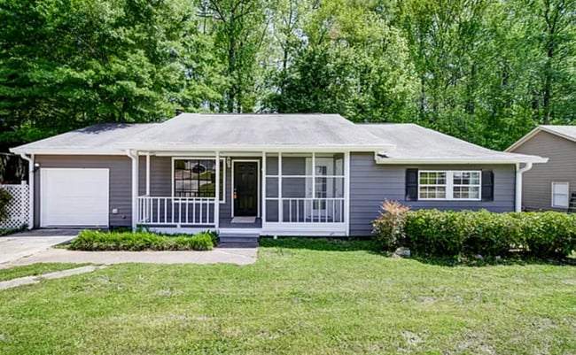 Building Photo - 3045 Wildflower Ln SW