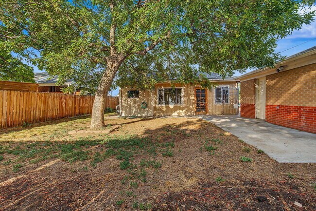 Building Photo - 7071 Ruth Way