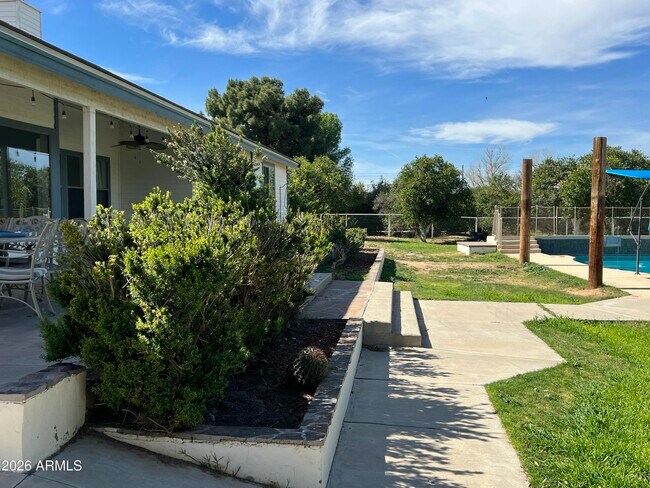 Building Photo - 17218 E Starflower Ct