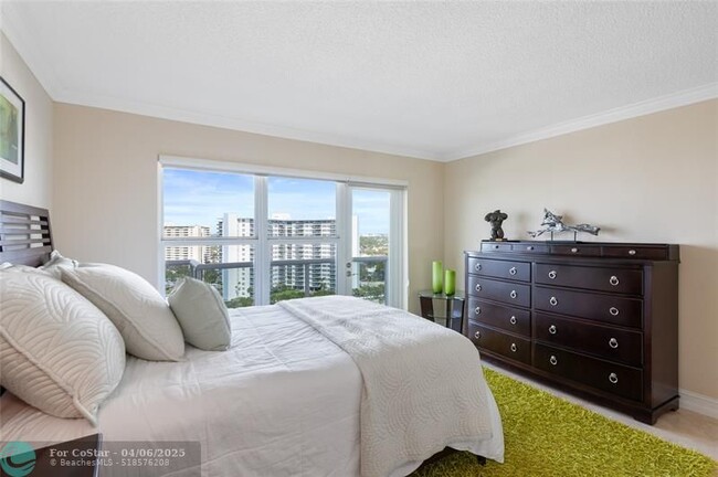 Building Photo - 3500 Galt Ocean Dr