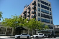 Building Photo - 2024 S Wabash Ave