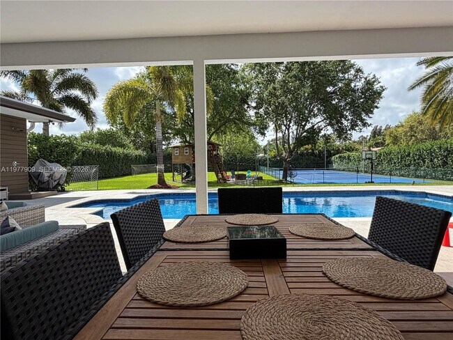 Building Photo - 11300 NW 5th St