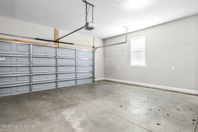 Building Photo - 6204 Moonseed St