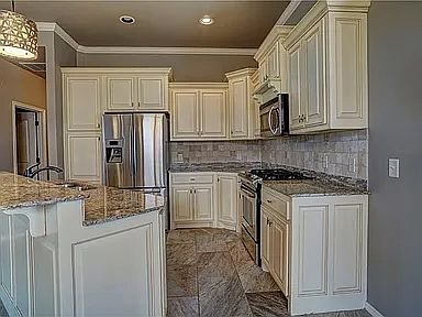 Building Photo - 19124 Cottonwood Ct