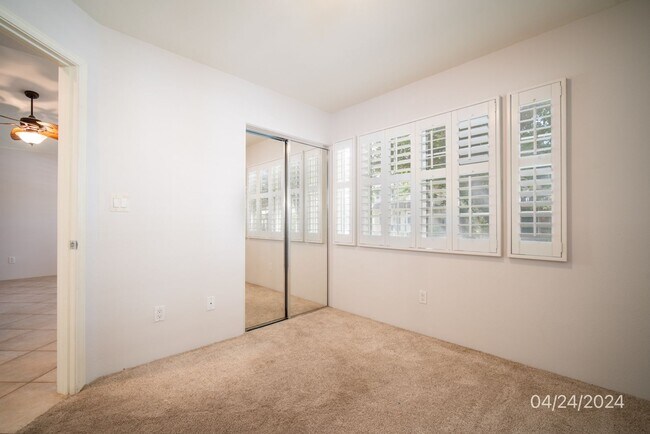 Building Photo - 3 BD/2 BA Home with Enclosed Garage in Ewa Beach (Pets ok)