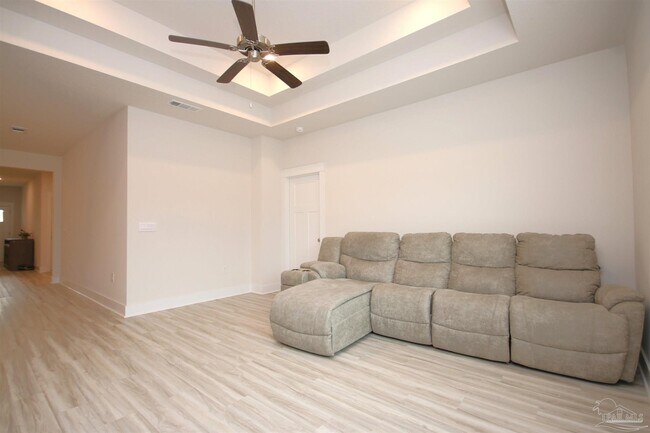 Building Photo - 5875 Sargassum Ln