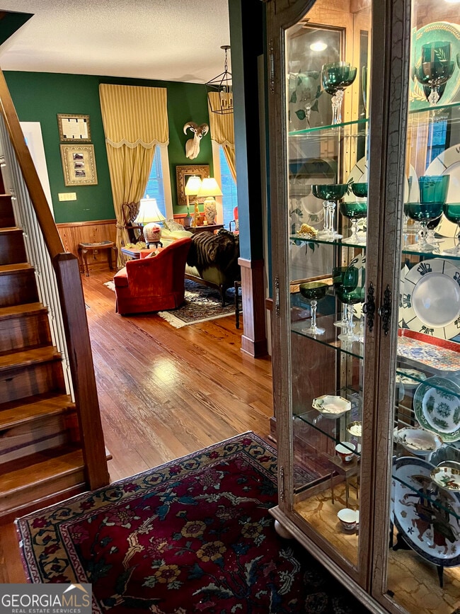 Building Photo - 1663 Thompson Ln