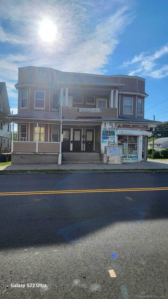 Building Photo - 339 Wayne St