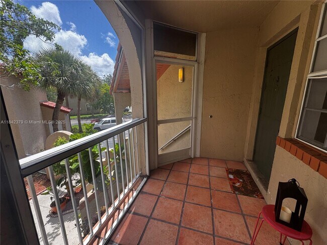 Building Photo - 334 SW 86th Ave