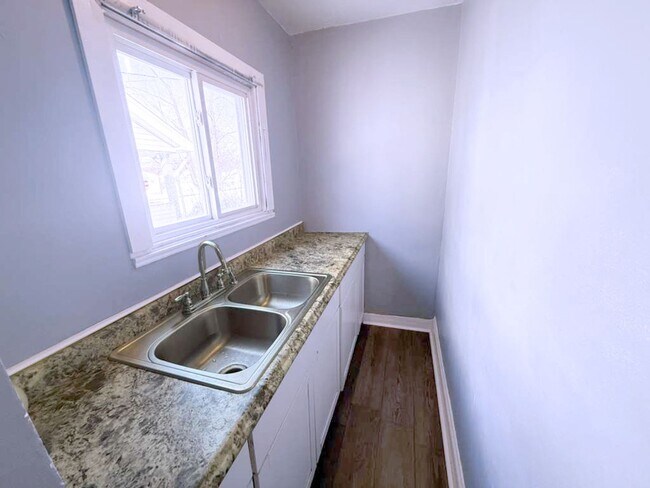 Building Photo - 3 BED 1 BATH SINGLE FAMILY HOME IN MT PLEASANT