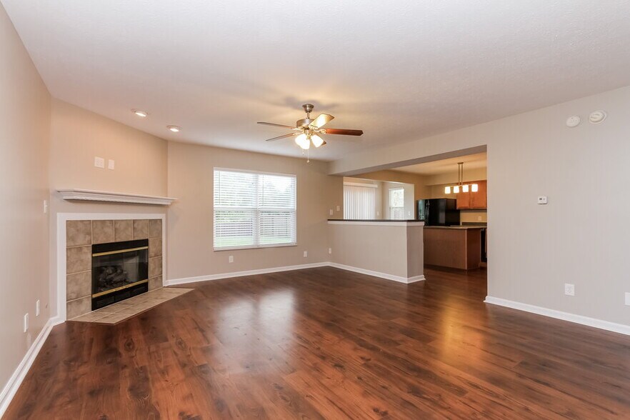 Building Photo - 8047 Twin River Dr