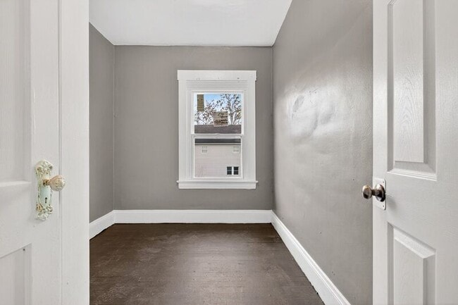 Building Photo - 4118 E 64th St