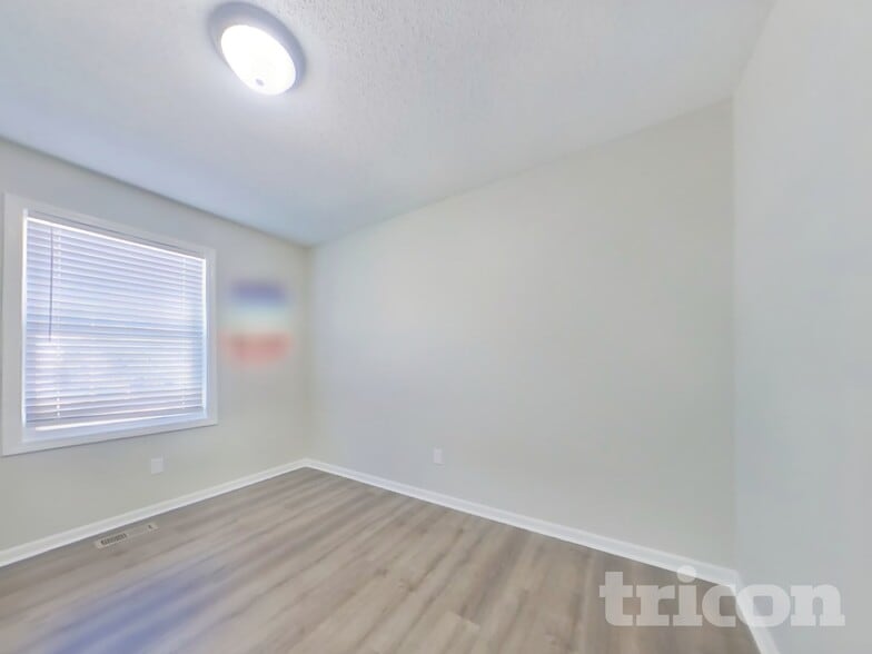 Building Photo - 8835 NE 73rd Ct