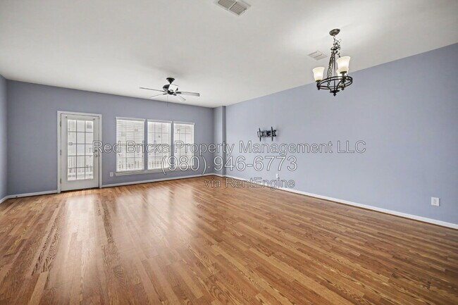 Building Photo - 15764 Castle Watch Ave