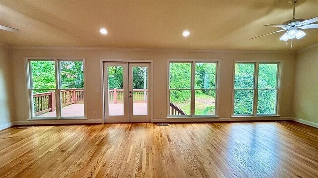 Building Photo - 3245 Moss Creek Dr