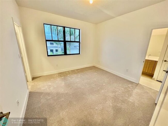 Building Photo - 17558 SW 46th St