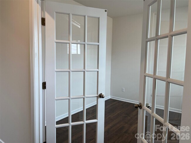 Building Photo - 119 Old Home Rd