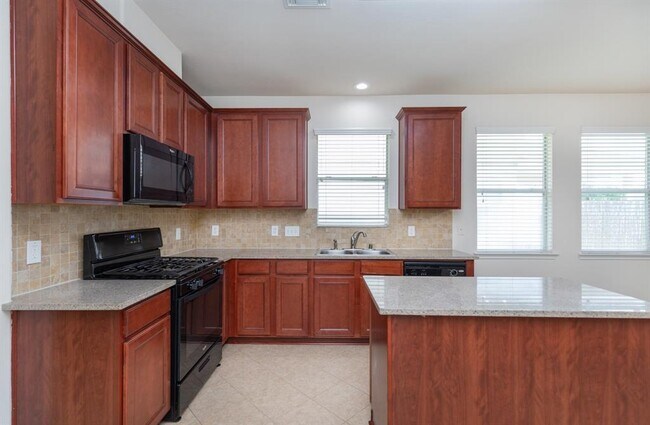 Building Photo - 7435 Boerne Creek Dr