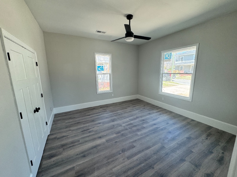 Building Photo - 144 Walnut St