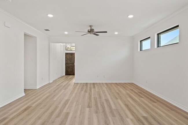Building Photo - 7228 Caladium Dr