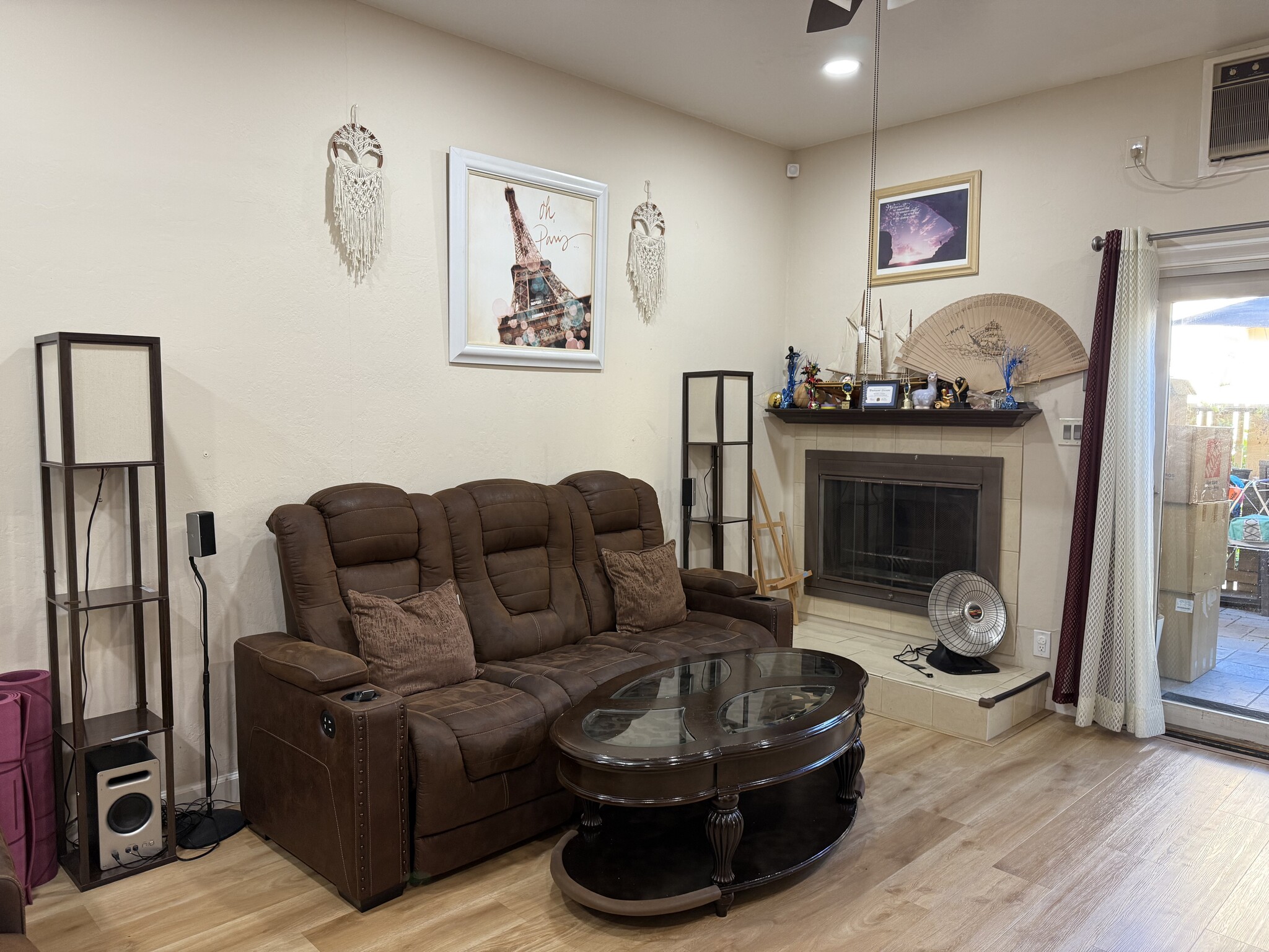 Living room - 9005 Alcosta Blvd