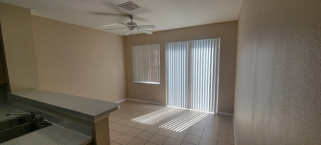 Building Photo - 5308 Paradise Cay Cir