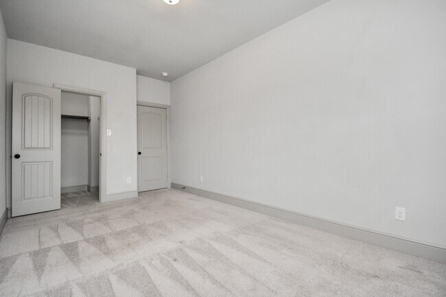Building Photo - 22368 Misty Woods Ln