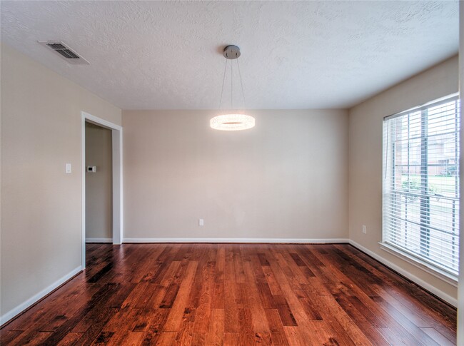 Building Photo - 13618 Woodspire Dr