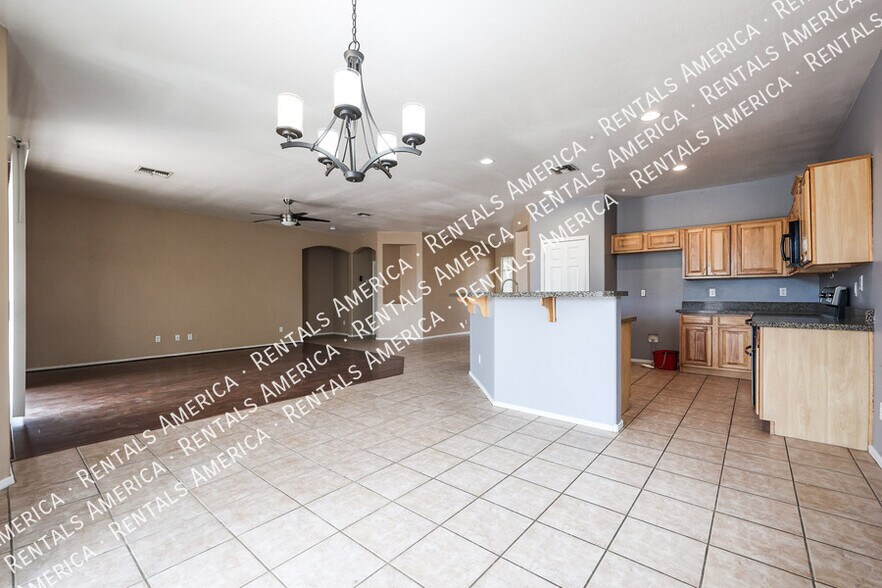 Building Photo - 21401 E Calle de Flores