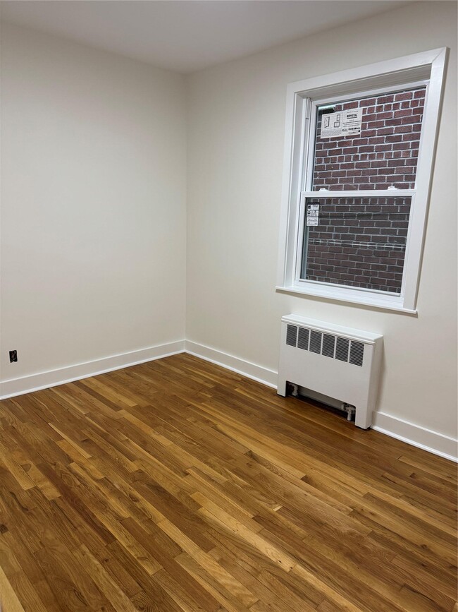 Building Photo - 61-21 185th St