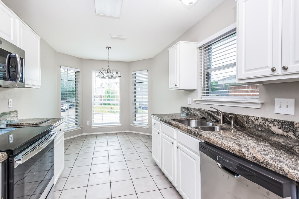 Building Photo - 2500 Ensenada Ln