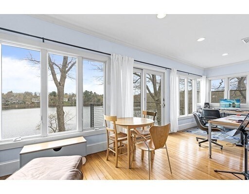 Building Photo - 4 Wedge Pond Rd