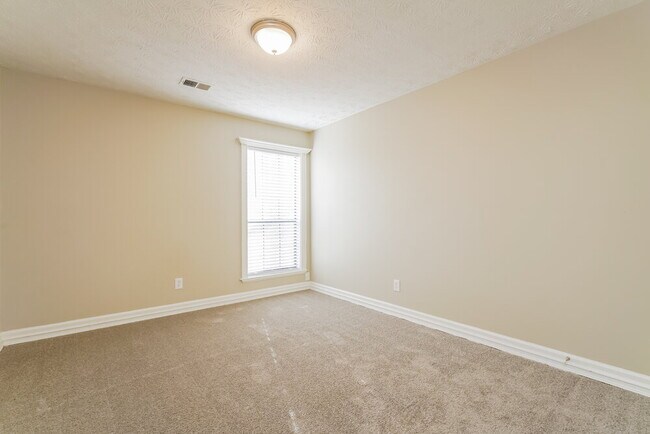 Building Photo - 5545 Dorsett Shoals Ln