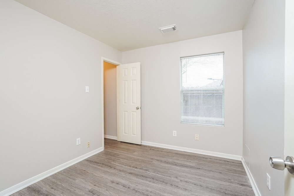 Building Photo - 20746 Fox Cliff Ln