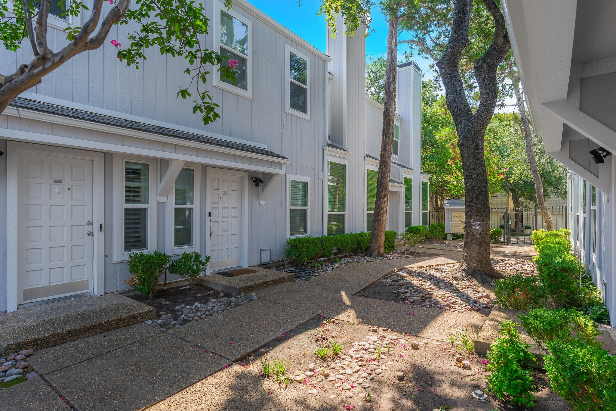 Building Photo - 2815 Welborn St