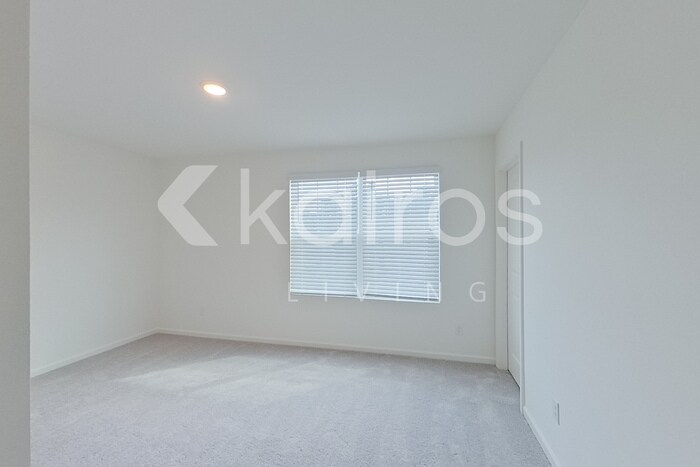 Building Photo - 634 Muster Fld Ct