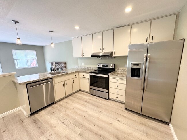 Building Photo - Perfect Shape Single Family Home in Dublin with many upgrades