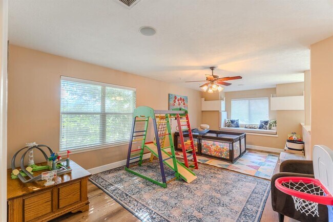 Building Photo - 8303 Hayden Cove Dr