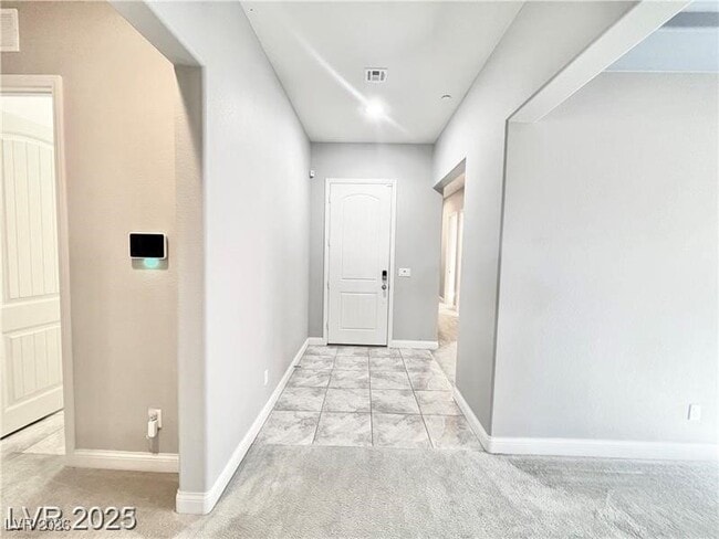 Building Photo - 2117 Thames View St