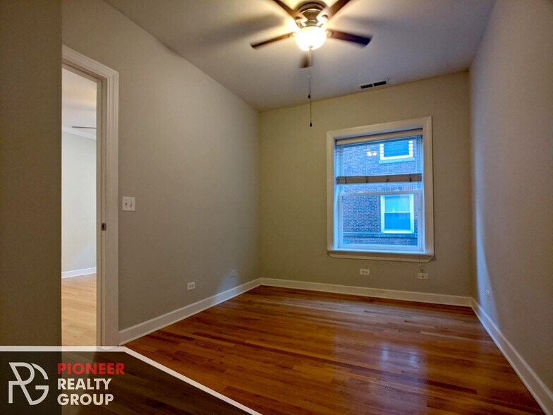 Building Photo - 3250 N Clifton Ave