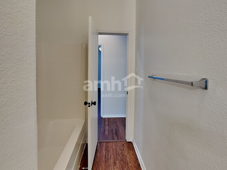 Building Photo - 1509 Marble Cove Ln