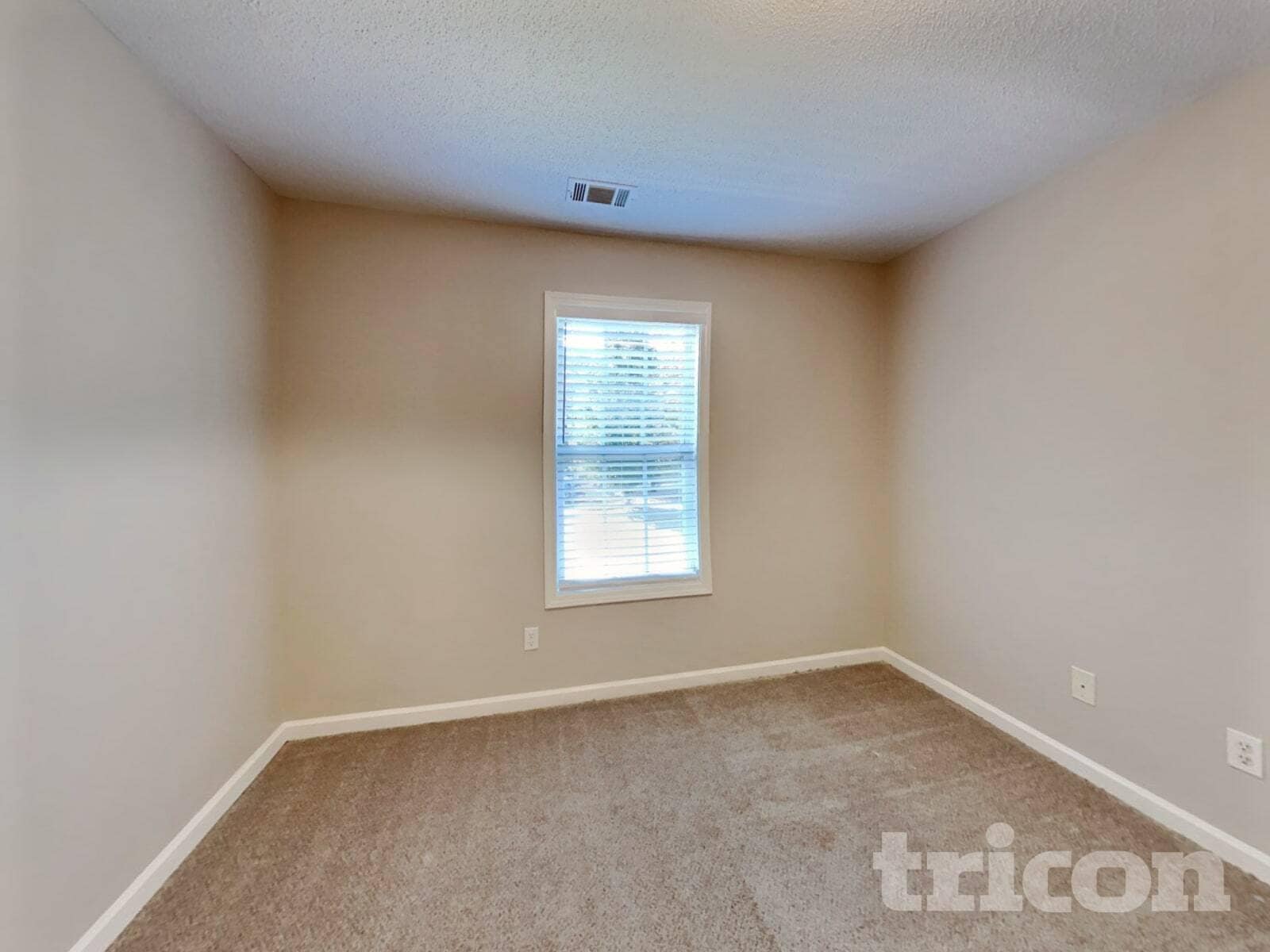 Building Photo - 225 Mels Way