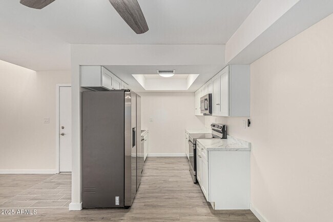 Building Photo - 6480 N 82nd St