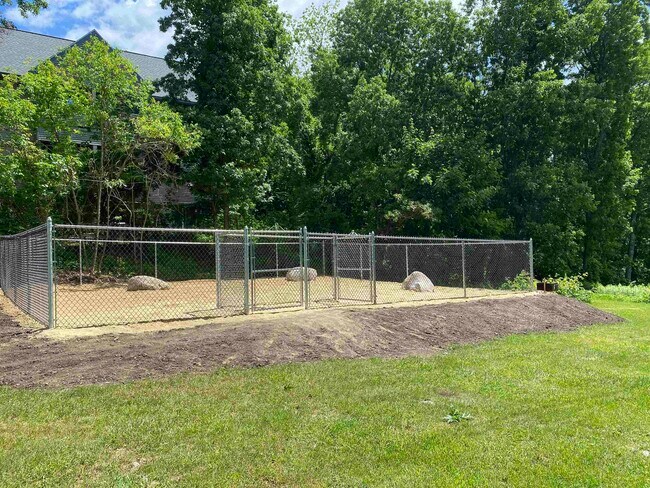 Building Photo - 147 Eastern Ave