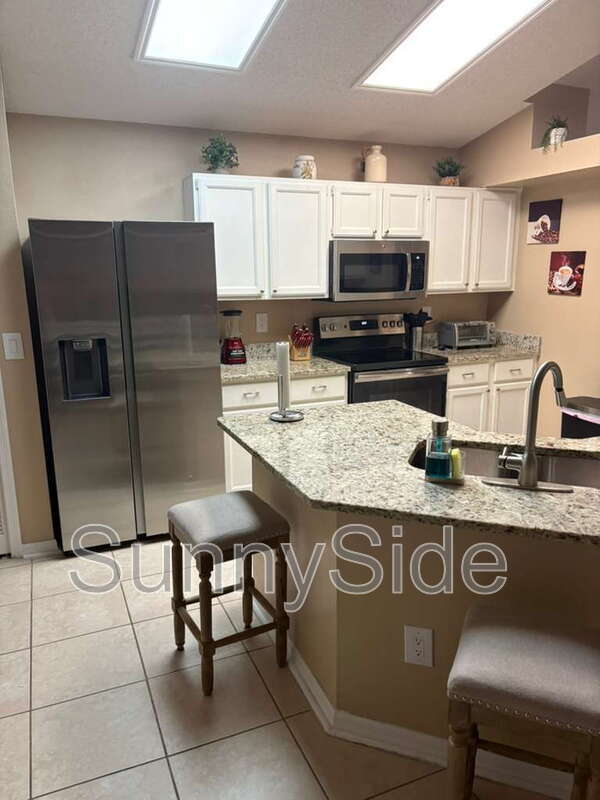 Building Photo - 3001 Bransbury Ct