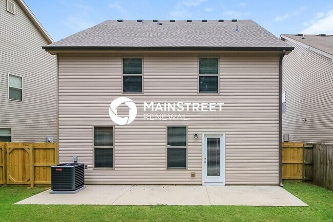 Building Photo - 4 Bedroom Pet-Friendly Home in JONESBORO, GA with Main Street Renewal