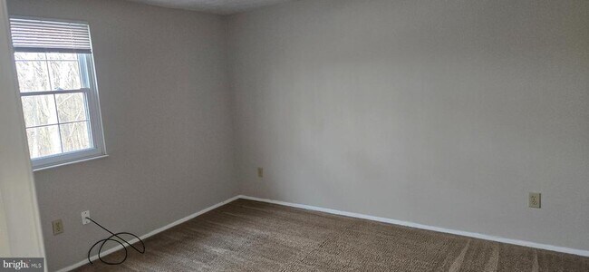 Building Photo - 10129 Peanut Mill Dr