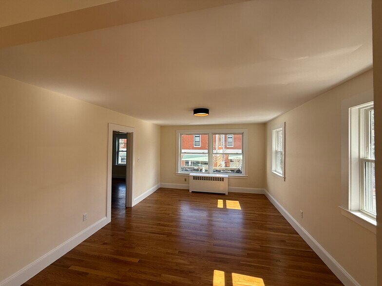 Building Photo - 3 Williston Rd